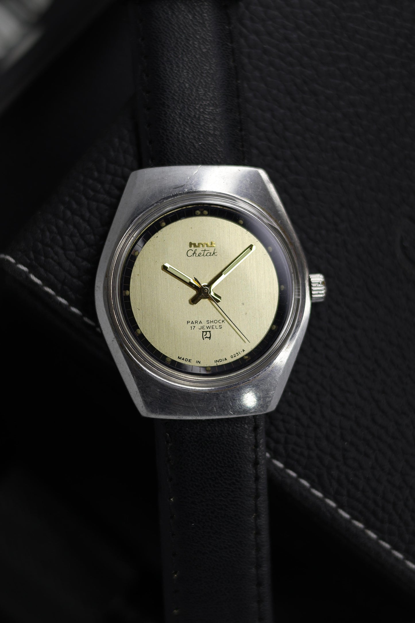 (Super Rare) Vintage HMT Chetak Champagne Dial - in Original Condition - Mechanical Hand Winding Watch (Pre Owned) - SE887