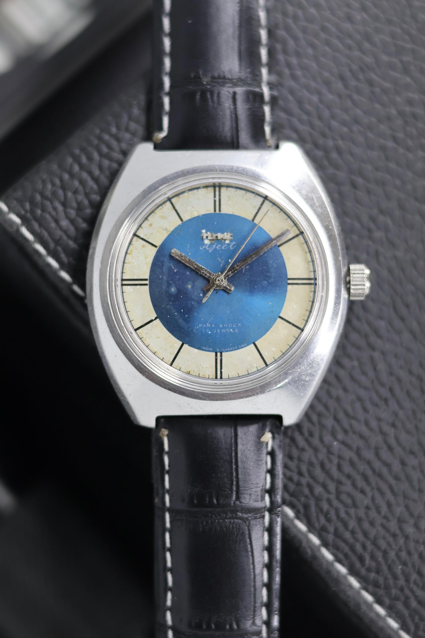 (Super Rare) Vintage HMT Ajeet - in Original Condition - Mechanical Hand Winding Watch (Pre Owned) - SE583