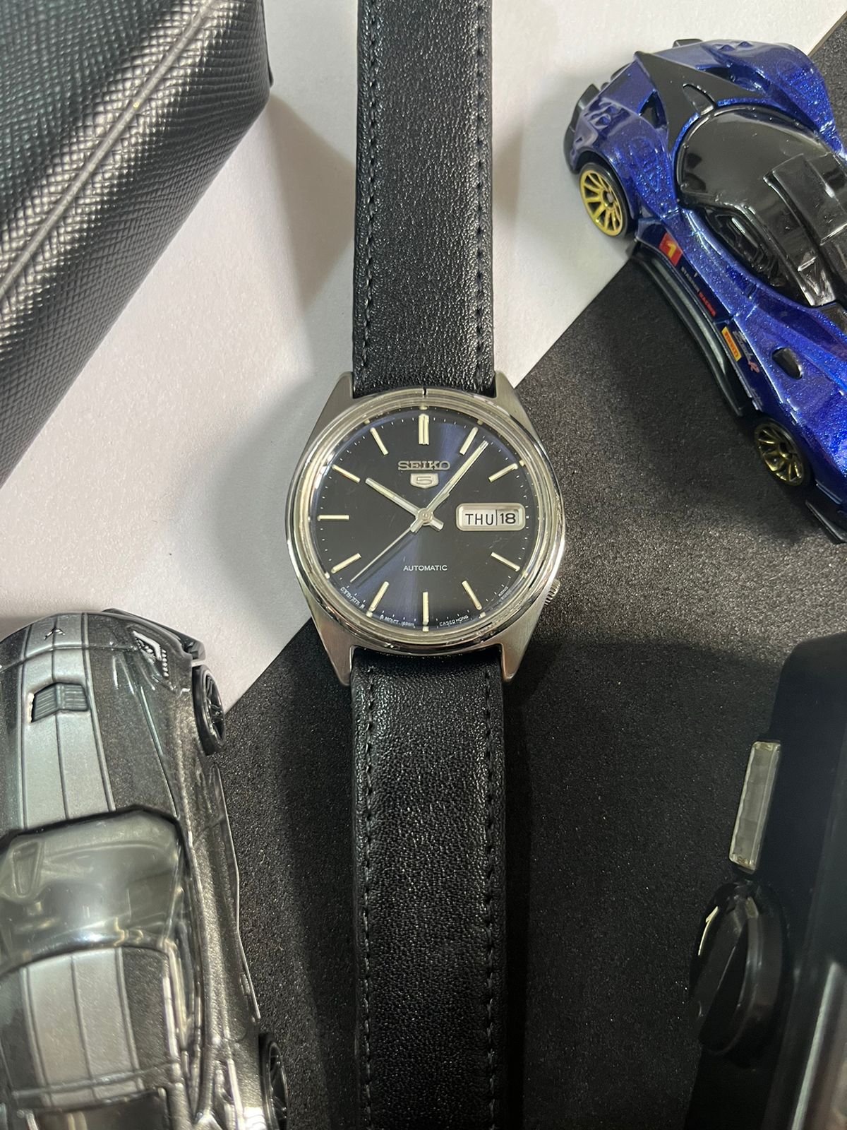 1982 Seiko 5 Blue Sunburst Dial (Pre Owned)