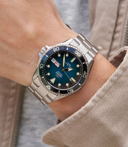 ORIENT Kamasu Mako III RA-AA0811E Automatic Diver Watch (Imported) - Cyan