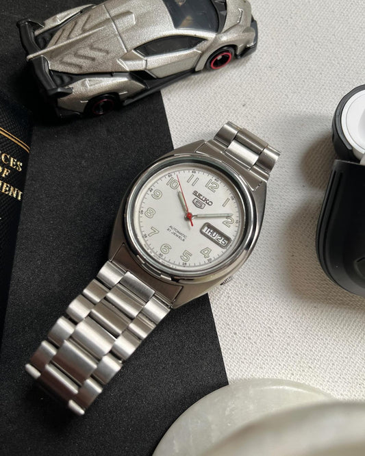 Seiko 5 Field White Dial (Pre Owned)