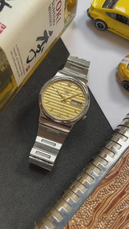 Seiko 5 Gold Patterned Dial (Pre Owned)