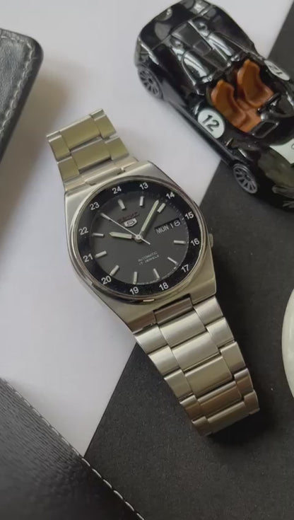 Seiko 5 Railway Time Black Dial (Pre Owned)