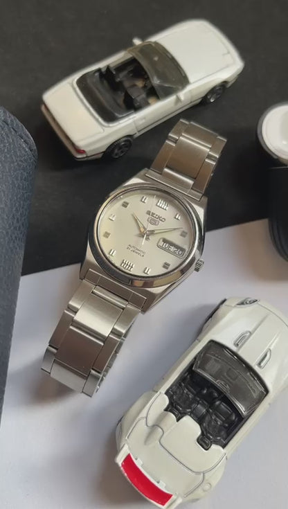 Seiko 5 - White Dial (Pre Owned)