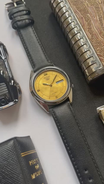 Seiko 5 Gold Dial (Pre-owned)