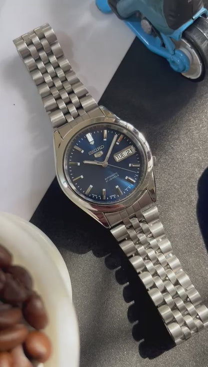 Seiko 5 - Blue Sunburst Dial (Pre Owned)