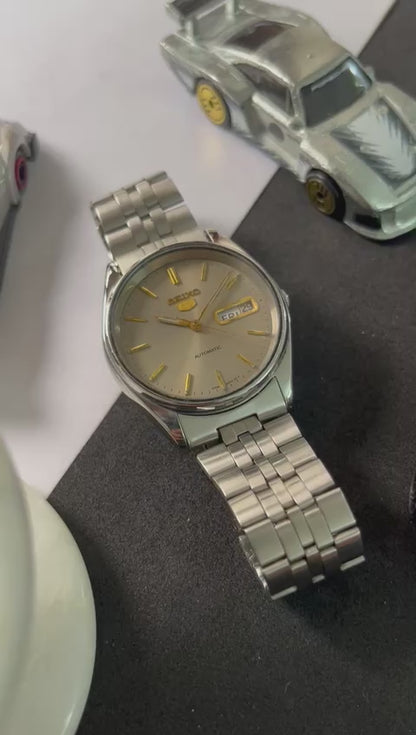 1983 Seiko 5 Grey Sunburst Dial (Pre Owned)