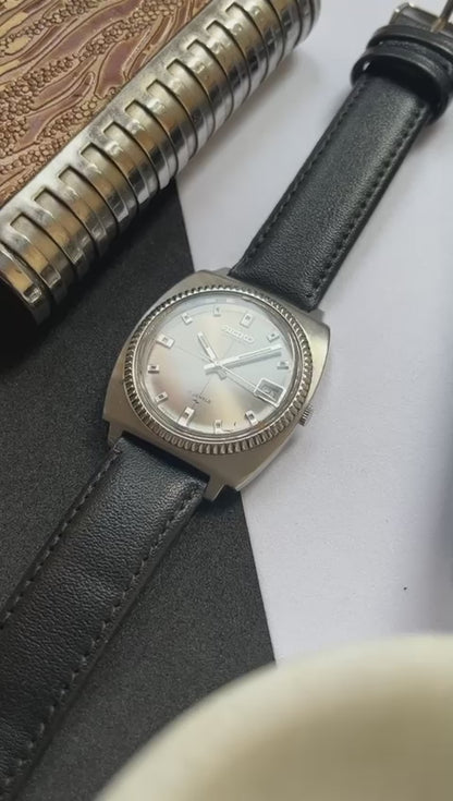 (Super Rare) 1970s Seiko President Square Case with Fluted Bezel (Pre Owned)