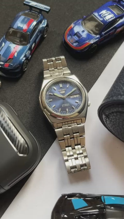 Seiko 5 - Blue Sunray Dial (Pre Owned)