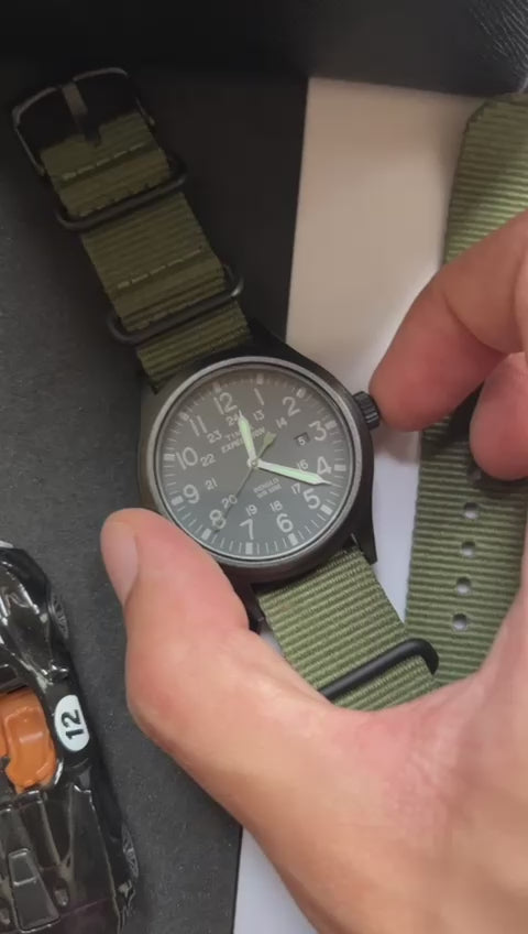 Timex expedition scout nato strap sale