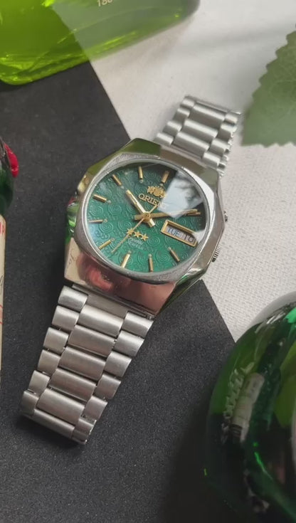 (Super Rare) Orient Green Patterned Tri-Star Crystal (Pre Owned)