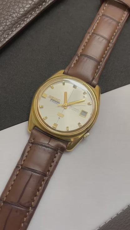 (Super Rare) 1970 Seiko 5 Day-Date Champagne Dial (Pre Owned)