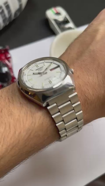 (Super Rare) 1989 JDM Seiko 5 White Dial (Pre-owned)