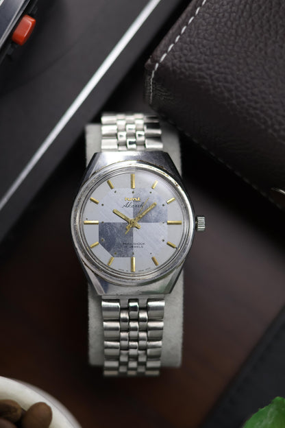 Vintage HMT Akarsh - in Original Condition - Mechanical Hand Winding Watch (Pre Owned) - A32