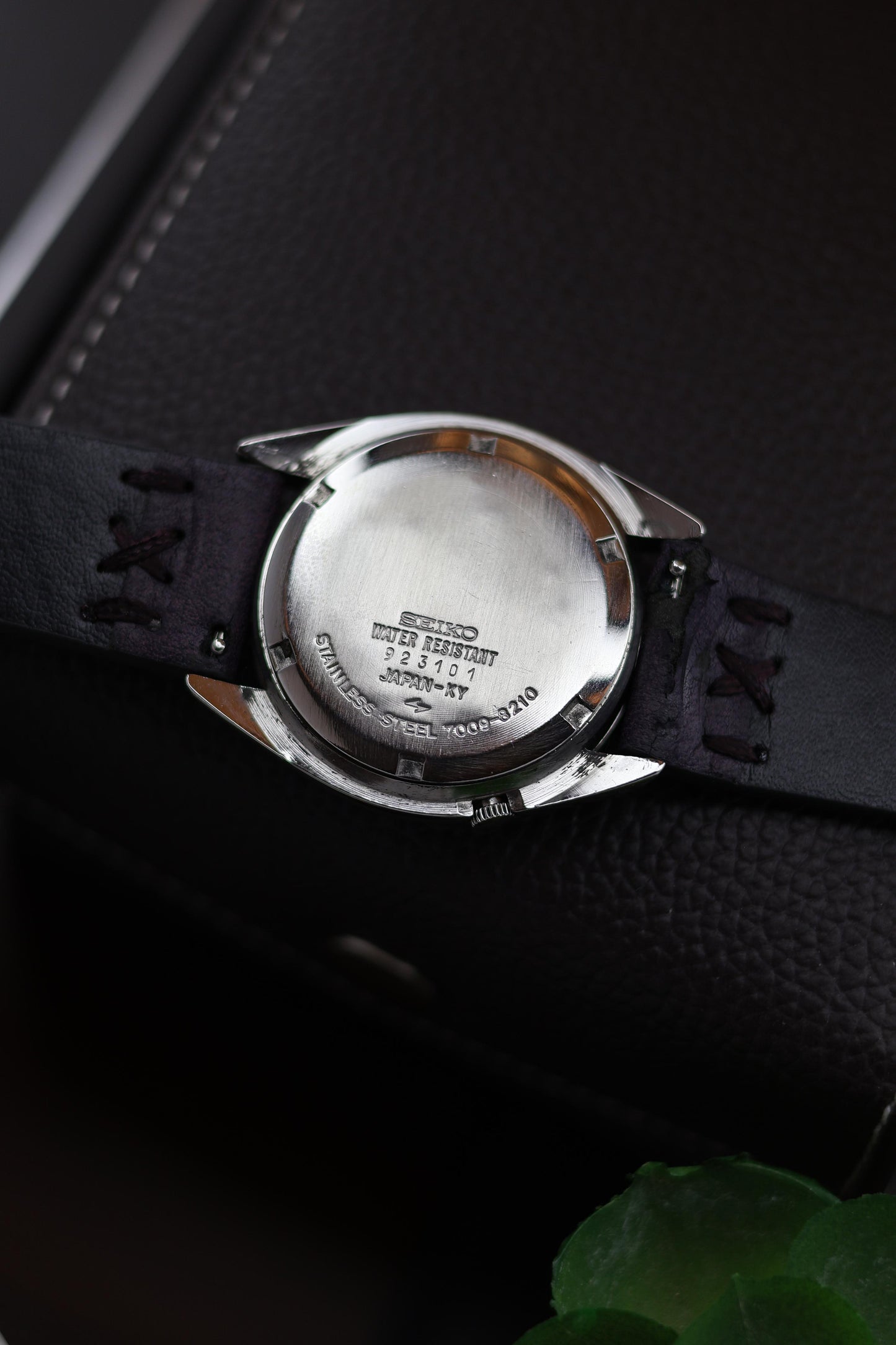 Seiko 5 Black Dial with Kanji Datewheel - Automatic Watch (Pre Owned) - A122