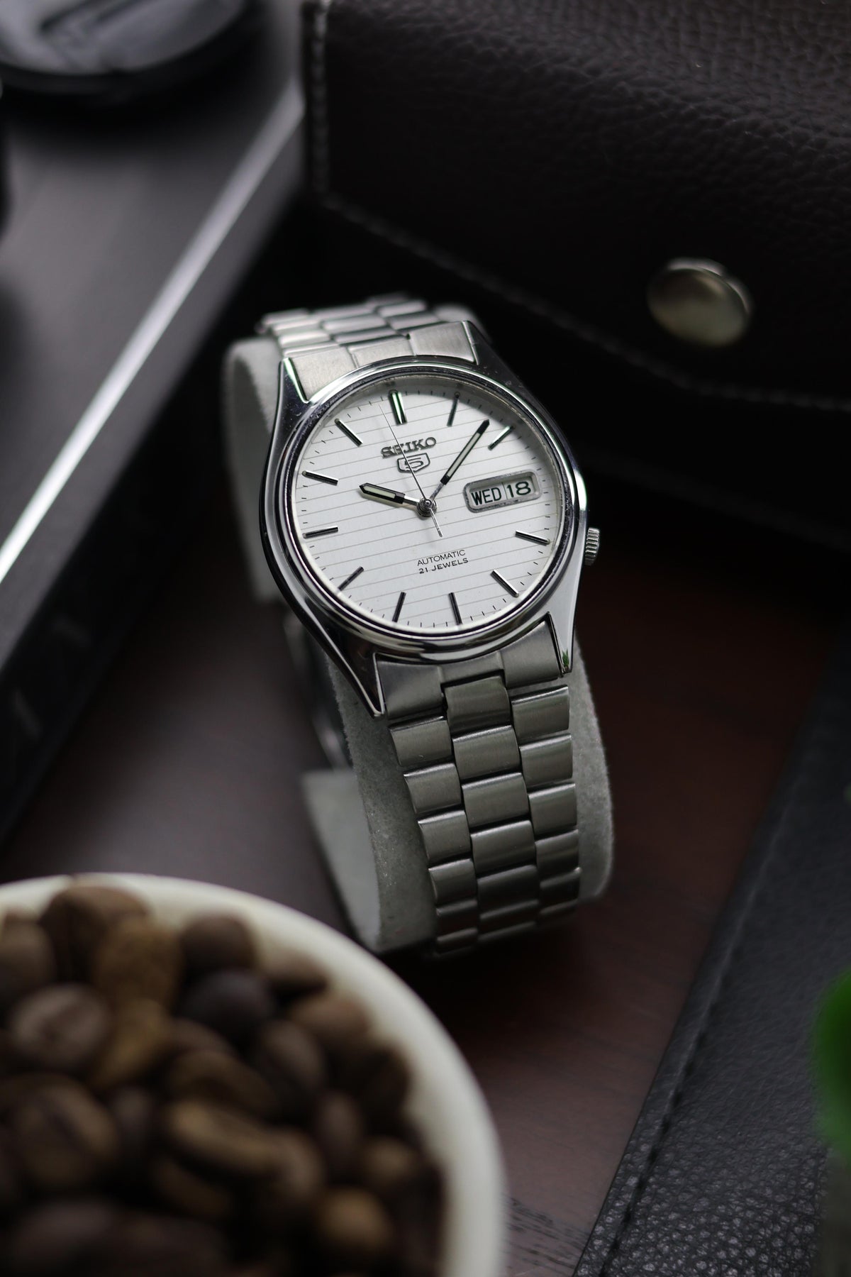Seiko 5 White Lined Dial with Glass Back - Automatic Watch (Pre Owned) - A211
