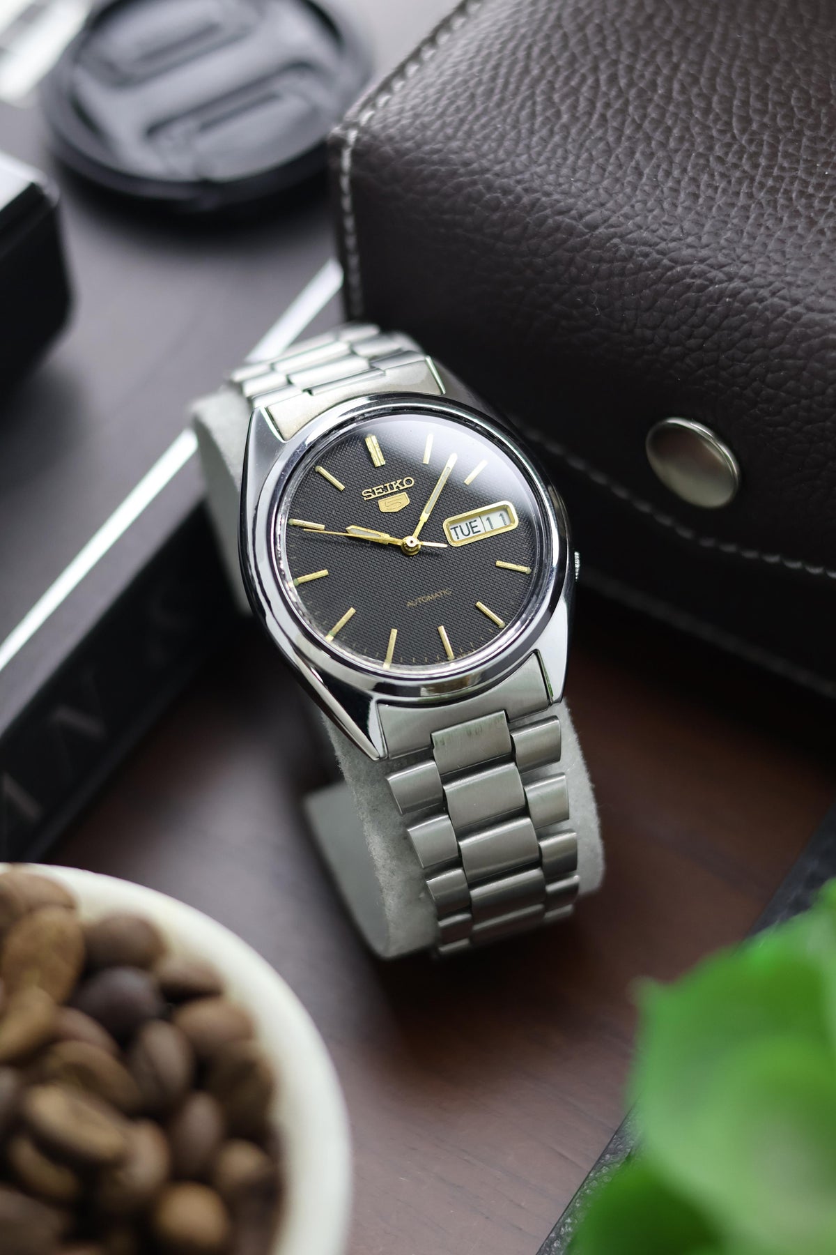 Seiko 5 Black Textured Dial with Glass Back - Automatic Watch (Pre Owned) - A209