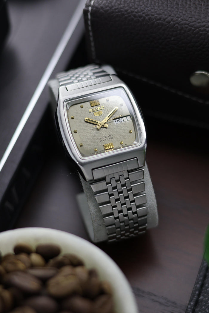 (Super Rare) 1987 Seiko 5 Grey TV Dial - Automatic Vintage Watch (Pre Owned) - A186
