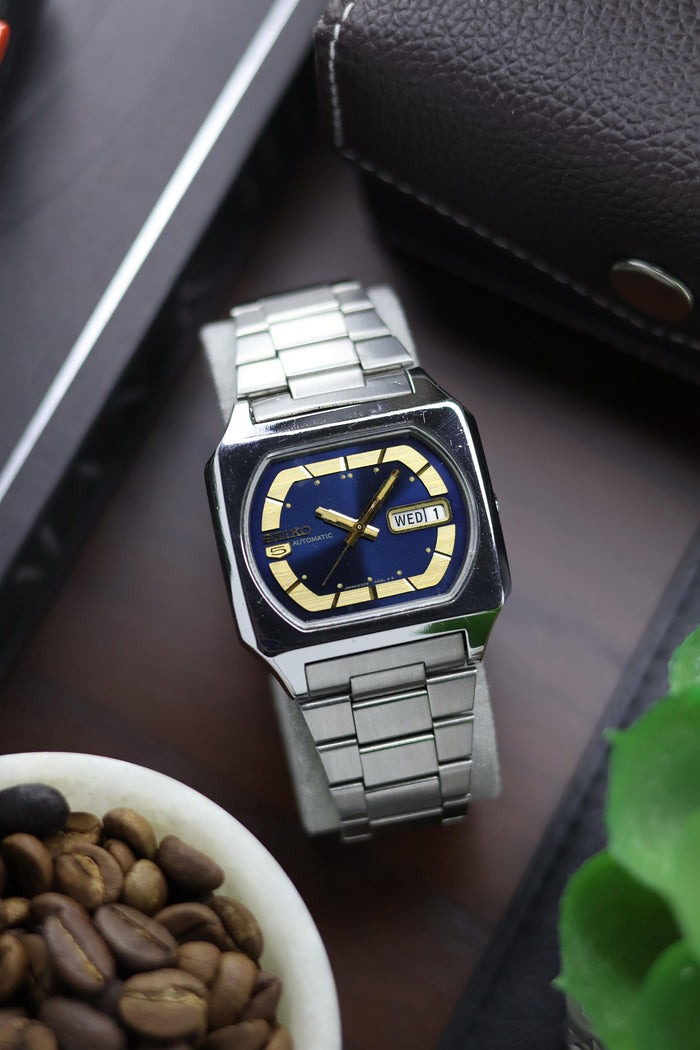 (Extremely Rare) 1981 Seiko 5 Blue TV Dial - Automatic Vintage Watch (Pre Owned) - A9