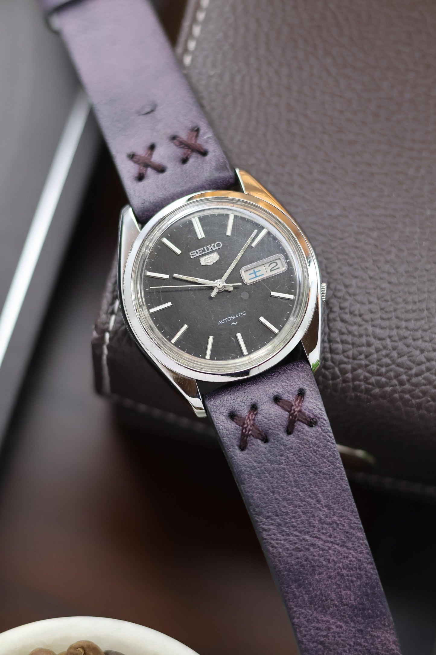 Seiko 5 Black Dial with Kanji Datewheel - Automatic Watch (Pre Owned) - A122