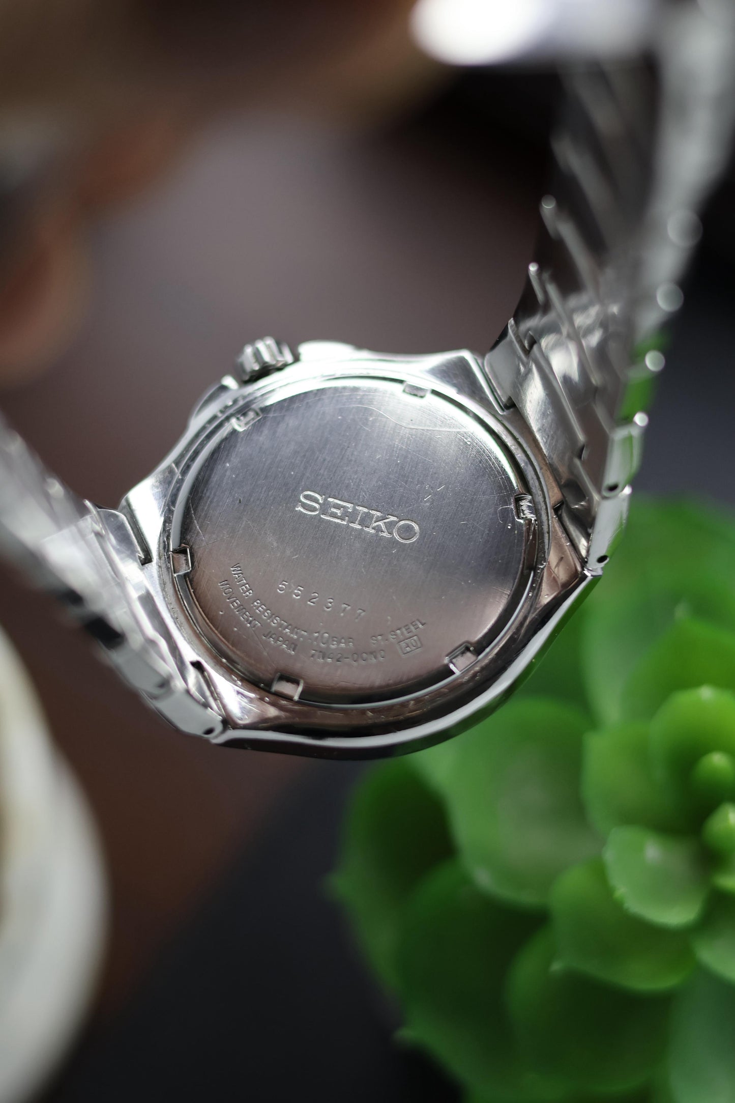 (Super Rare) Seiko 5 Quartz 100M Blue Dial With Date Wheel (Pre Owned) - A180