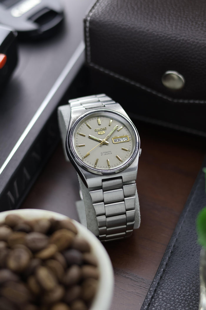 1997 Seiko 5 Grey Dial - Automatic Vintage Watch (Pre Owned) - A179