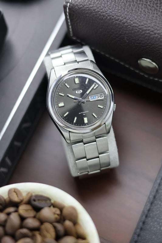 (Super Rare) 1980 Seiko 5 Grey Sunburst Dial - Automatic Vintage Watch (Pre Owned) - A181